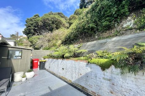 Photo of property in 26 Queens Drive, Kilbirnie, Wellington, 6022