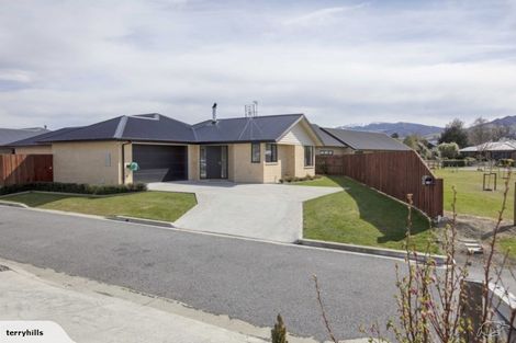 Photo of property in 13 Baxter Place, Oxford, 7430