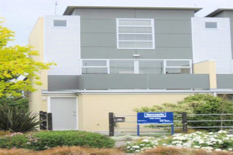 Photo of property in 160 Purchas Street, Edgeware, Christchurch, 8013