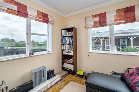 Photo of property in 18 Esther Street, Martinborough, 5711