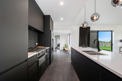 Photo of property in 11 Kara Place, Wharewaka, Taupo, 3330