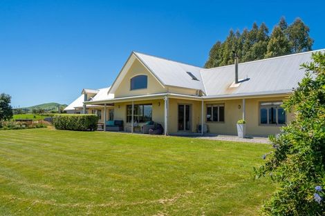 Photo of property in 110 Te Wharau Road, Gladstone, Masterton, 5883
