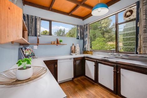 Photo of property in 7 Coates Street, Tawa, Wellington, 5028