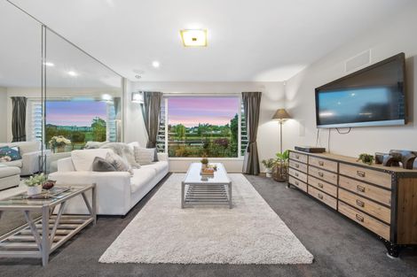 Photo of property in 10 Lake Drive, Karaka, Papakura, 2113