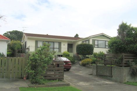 Photo of property in 16 Handyside Street, Tawa, Wellington, 5028