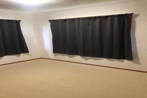 Photo of property in 280 Royal Road, Massey, Auckland, 0614