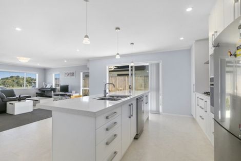 Photo of property in 6 Lime Grove, Maungaraki, Lower Hutt, 5010