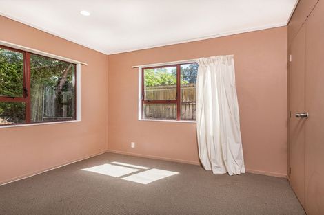Photo of property in 1 Nash Road, Mount Roskill, Auckland, 1041