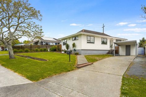 Photo of property in 66 Lynn Road, Bayview, Auckland, 0629