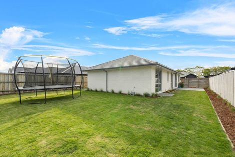 Photo of property in 16 Croydon Street, Woodend, 7610