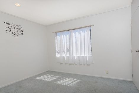 Photo of property in 1 Nash Road, Mount Roskill, Auckland, 1041