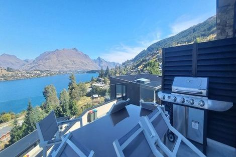 Photo of property in 8 Highlands Close, Queenstown, 9300