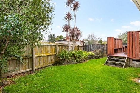 Photo of property in 2/9 Applewood Drive, Henderson, Auckland, 0612