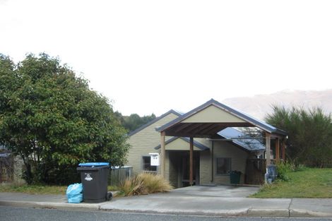 Photo of property in 10b Dart Place, Fernhill, Queenstown, 9300