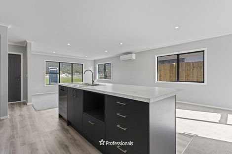 Photo of property in 38 Harry Martin Lane, Wainuiomata, Lower Hutt, 5014