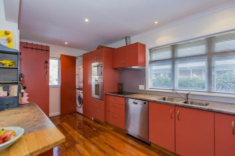 Photo of property in 4 Hampton Place, Burnside, Christchurch, 8053