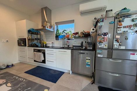 Photo of property in 2/66 Neil Avenue, Te Atatu Peninsula, Auckland, 0610