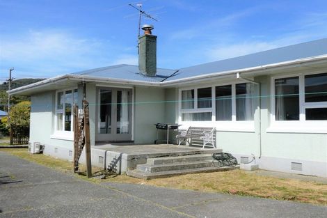 Photo of property in 56 Marlborough Street, Greymouth, 7805