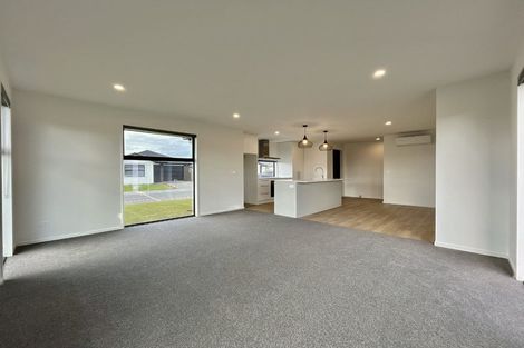 Photo of property in 2 Piopio Lane, Halswell, Christchurch, 8025