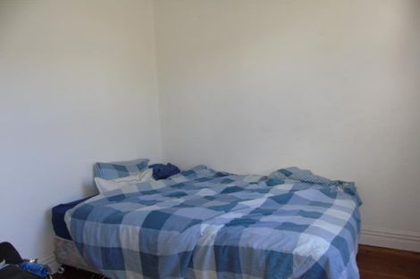 Photo of property in 55 Garden Road, Northland, Wellington, 6012