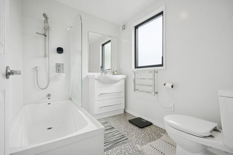 Photo of property in 7 Phillip Street, Johnsonville, Wellington, 6037