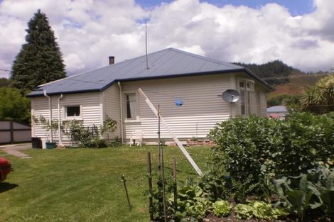 Photo of property in 116 Shiel Street, Reefton, 7830