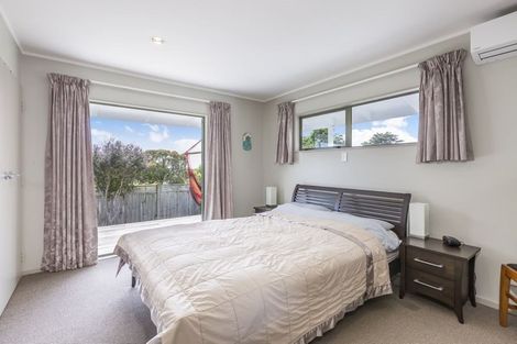 Photo of property in 27 Gledstane Road, Stanmore Bay, Whangaparaoa, 0932