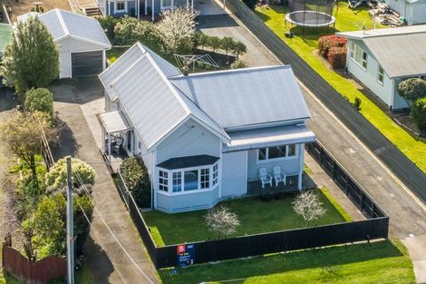 Photo of property in 10 Philip Street, Carterton, 5713