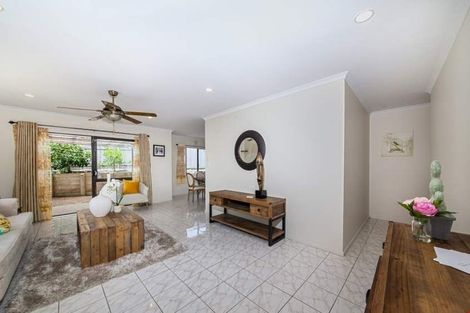 Photo of property in 28 Brookwood Drive, Henderson, Auckland, 0612