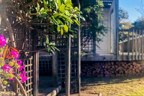 Photo of property in 38 Hicks Crescent, Waikanae Beach, Waikanae, 5036