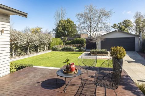 Photo of property in 7 Alpha Avenue, Strowan, Christchurch, 8052