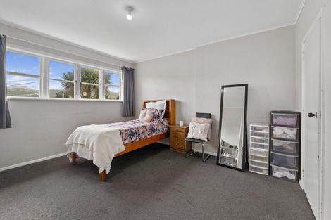 Photo of property in 44 Athlone Crescent, Avalon, Lower Hutt, 5011