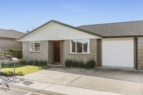 Photo of property in Waterview Estate, 41/4 Greystone Place, Omokoroa, 3114