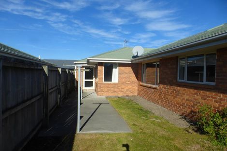 Photo of property in 12 Kydd Lane, Hornby, Christchurch, 8042