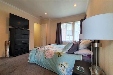 Photo of property in 1/21 Glanworth Place, Dannemora, Auckland, 2016