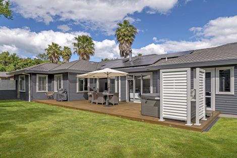 Photo of property in 1 The Fairway, Whakatane, 3120