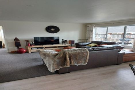 Photo of property in 1/193 Lake Road, Belmont, Auckland, 0622