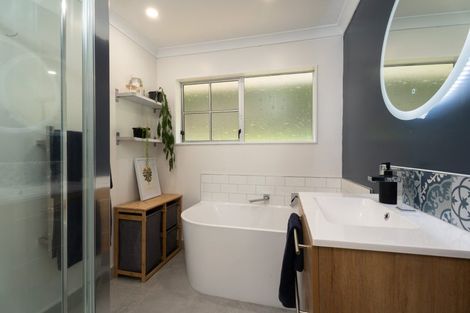 Photo of property in 9 Tralee Place, Johnsonville, Wellington, 6037