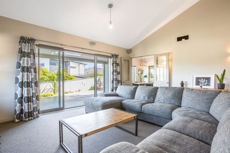 Photo of property in 18 Peel Lane, Aotea, Porirua, 5024