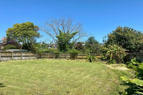 Photo of property in 155 View Road, Sunnyvale, Auckland, 0612