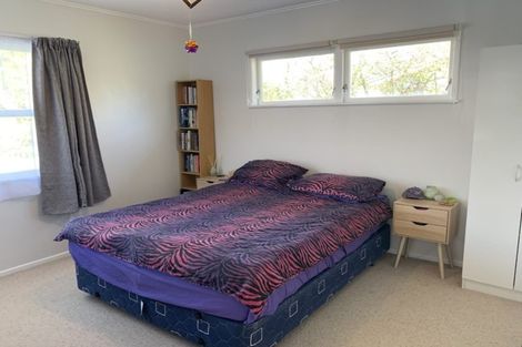 Photo of property in 71 Barrys Road, Glendene, Auckland, 0602