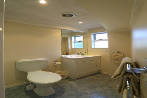 Photo of property in 170 Seaforth Road, Waihi Beach, 3611