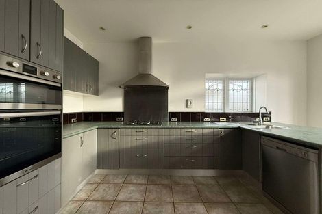 Photo of property in 1 Para Street, Miramar, Wellington, 6022