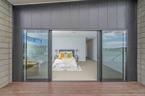 Photo of property in 14 Lady Jocelyn Place, Whitianga, 3510