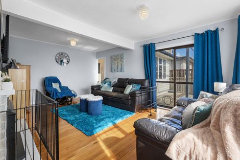 Photo of property in 184 Waimumu Road, Massey, Auckland, 0614