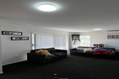 Photo of property in 14 Rangataua Place, Manurewa, Auckland, 2102