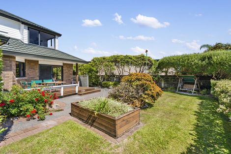 Photo of property in 31 Gilberd Place, Torbay, Auckland, 0630