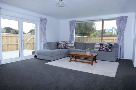 Photo of property in 62a Mazengarb Road, Paraparaumu Beach, Paraparaumu, 5032