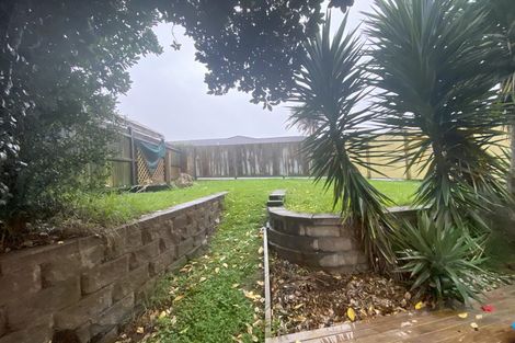 Photo of property in 25 Tatyana Place, Massey, Auckland, 0614