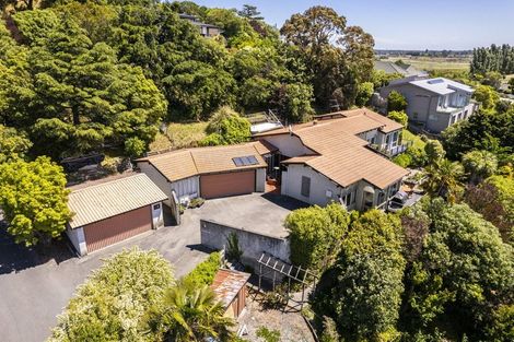 Photo of property in 14 Happy Home Road, Westmorland, Christchurch, 8025